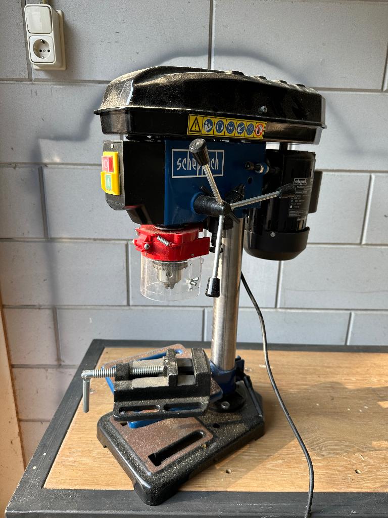Scheppach DP16VLS Kolomboormachine - 500W, Ophalen of Verzenden, Zo goed als nieuw, 400 tot 600 watt, Boormachine