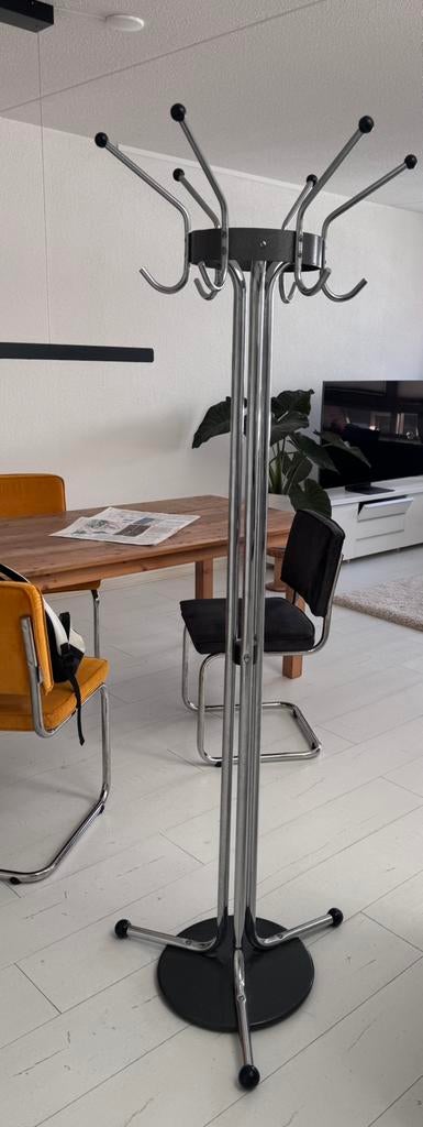 Design/vintage kapstok ,zwarte voet/ chroom / haken, Wandkapstok, Ophalen of Verzenden, Zo goed als nieuw, Minder dan 100 cm