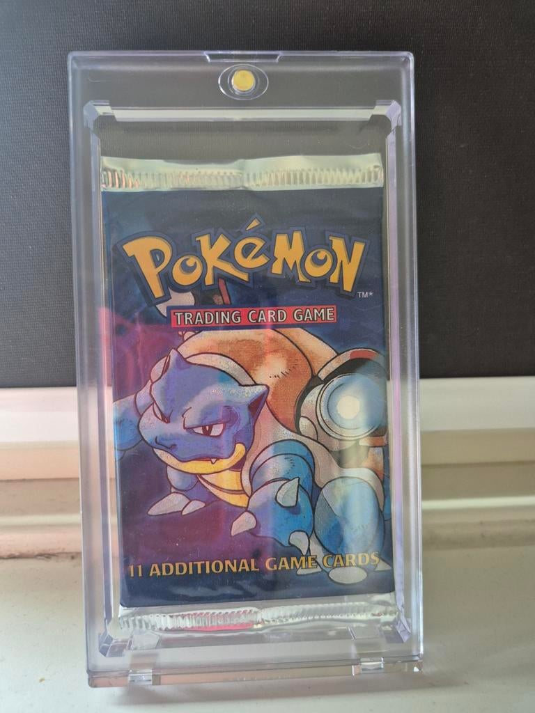 Pokémon Base Set Boosterpack Blastoise Art 1999 Sealed, Ophalen, Nieuw, Booster