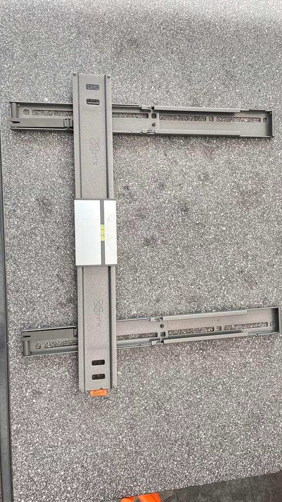 Vogels THIN 205 UltraThin Platte tv-beugel, Ophalen, Zo goed als nieuw