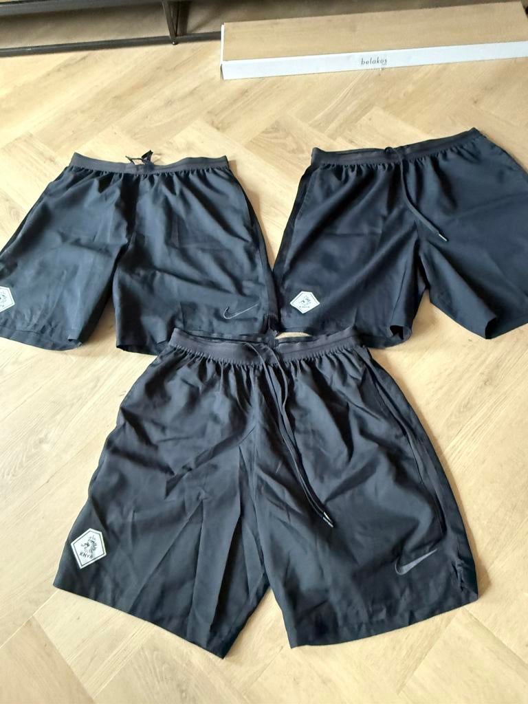 Knvb scheidsrechter broeken maat XL, Kleding | Heren, Sportkleding, Ophalen of Verzenden, Zo goed als nieuw, Maat 56/58 (XL), Voetbal