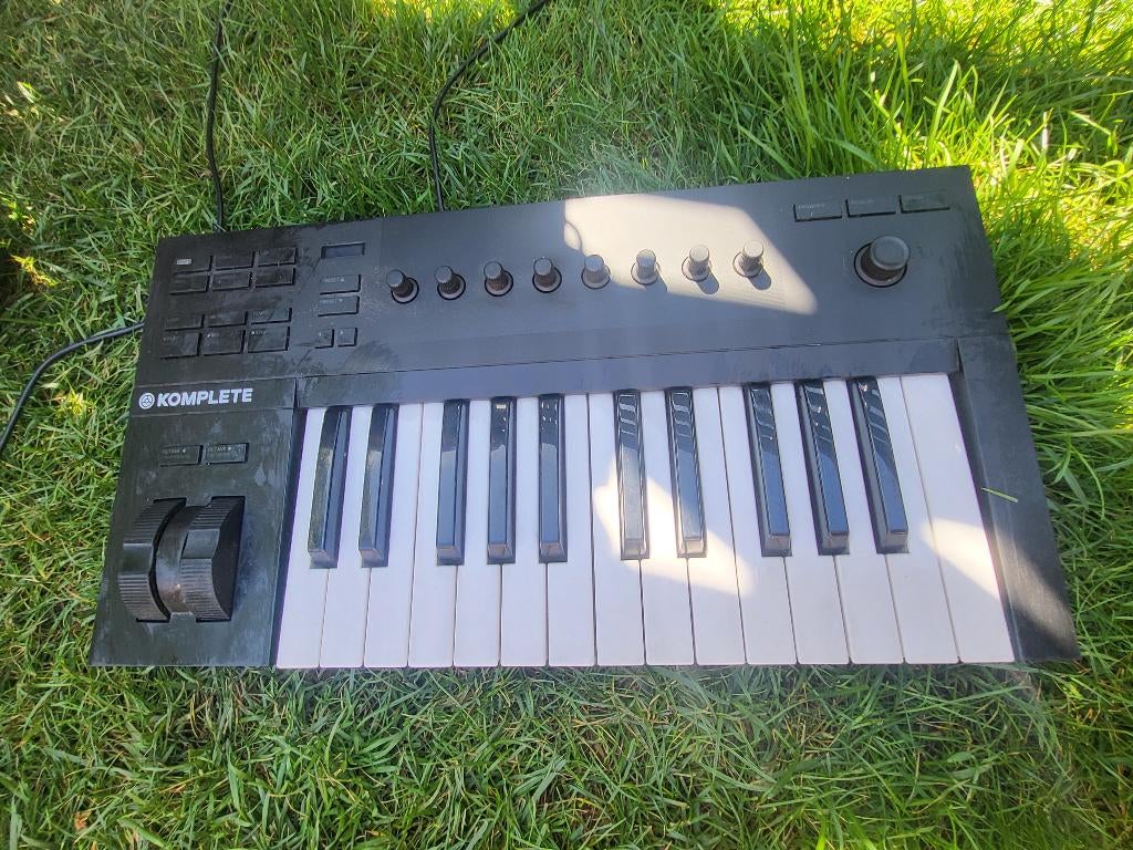 Native instrument kontrol A25, Muziek en Instrumenten, Ophalen, Gebruikt