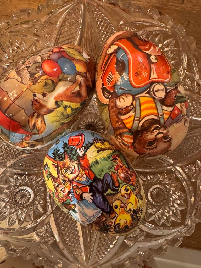 Oude paasei candy containers, Ophalen of Verzenden, Gebruikt