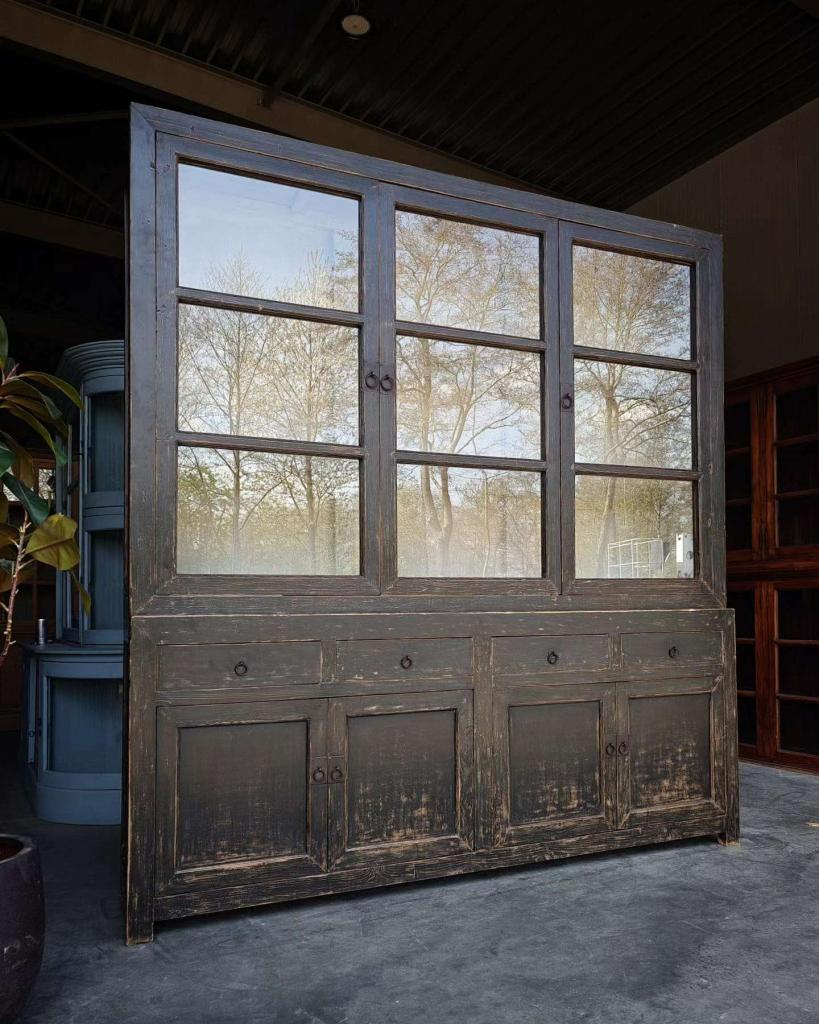 Blikvanger! Geweldige stoere / robuuste vitrinekast #2803, Huis en Inrichting, Kasten | Buffetkasten, Met deur(en), 200 cm of meer