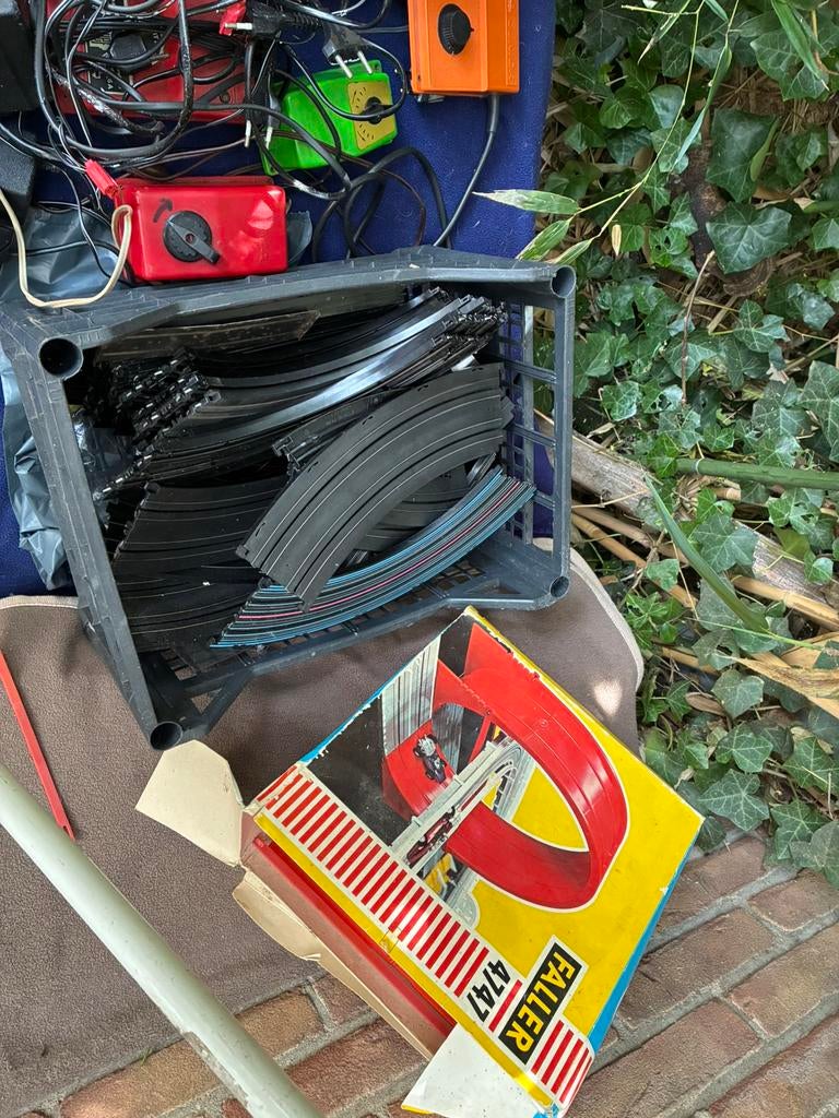 Restanten racebaanhobby veel trafos, Kinderen en Baby's, Speelgoed | Racebanen, Ophalen, Zo goed als nieuw, Elektrisch, Overige merken