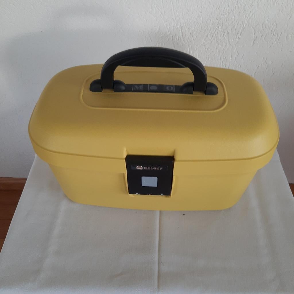 Delsey beautycase, Sieraden, Tassen en Uiterlijk, Beautycases, Ophalen, Zo goed als nieuw, Blauw