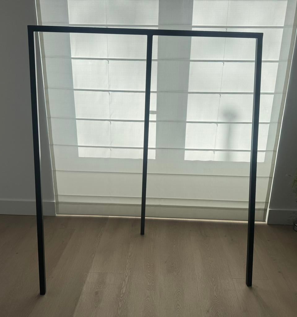 Hay Loop Stand Wardrobe, Ophalen, Zo goed als nieuw