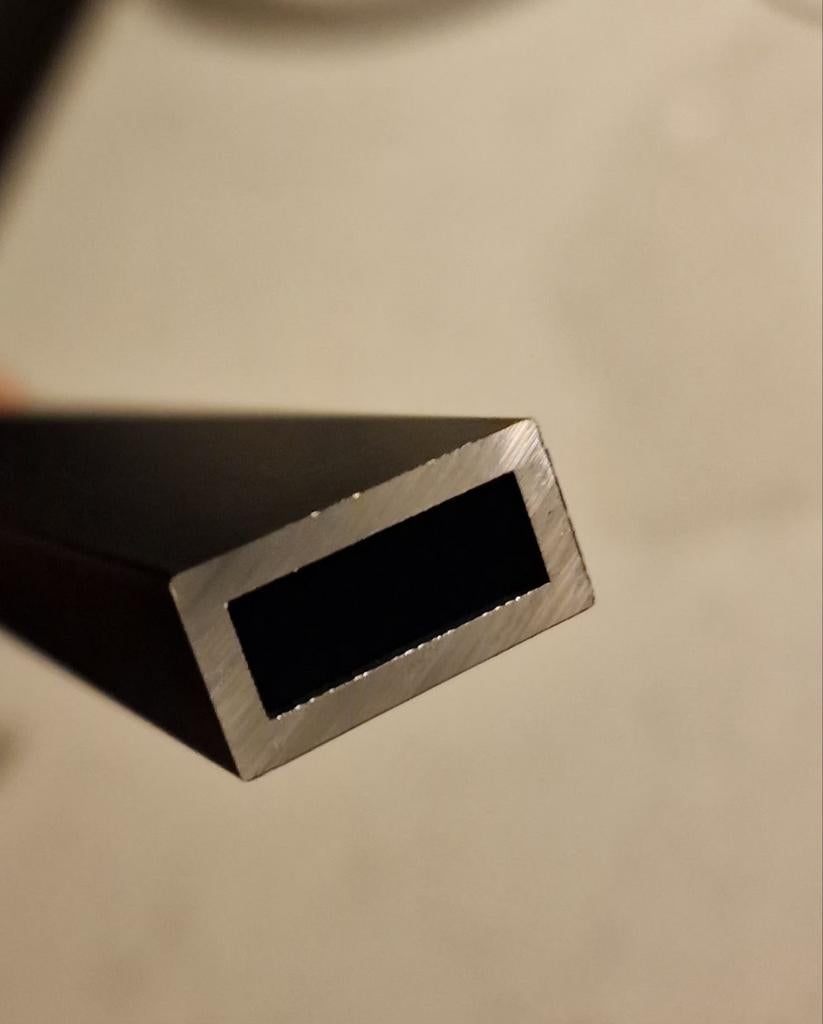 Zwart aluminium profiel, Ophalen, Aluminium