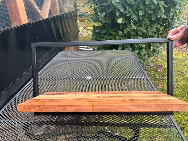 Luxe zwevende wandplank ShelfieA met metalen frame65x35 CMS, Huis en Inrichting, Woonaccessoires | Wandplanken en Boekenplanken