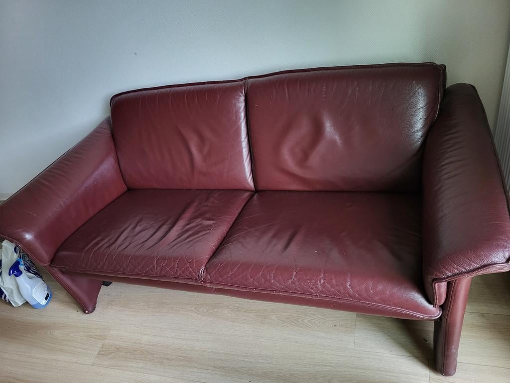 Bordeaux rode bank, Huis en Inrichting, Banken | Bankstellen, Gebruikt, 150 tot 200 cm, Tweepersoons, 75 tot 100 cm
