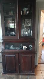 Gratis woonkamer kast - vitrinekast met rolluik, Ophalen of Verzenden, Gebruikt