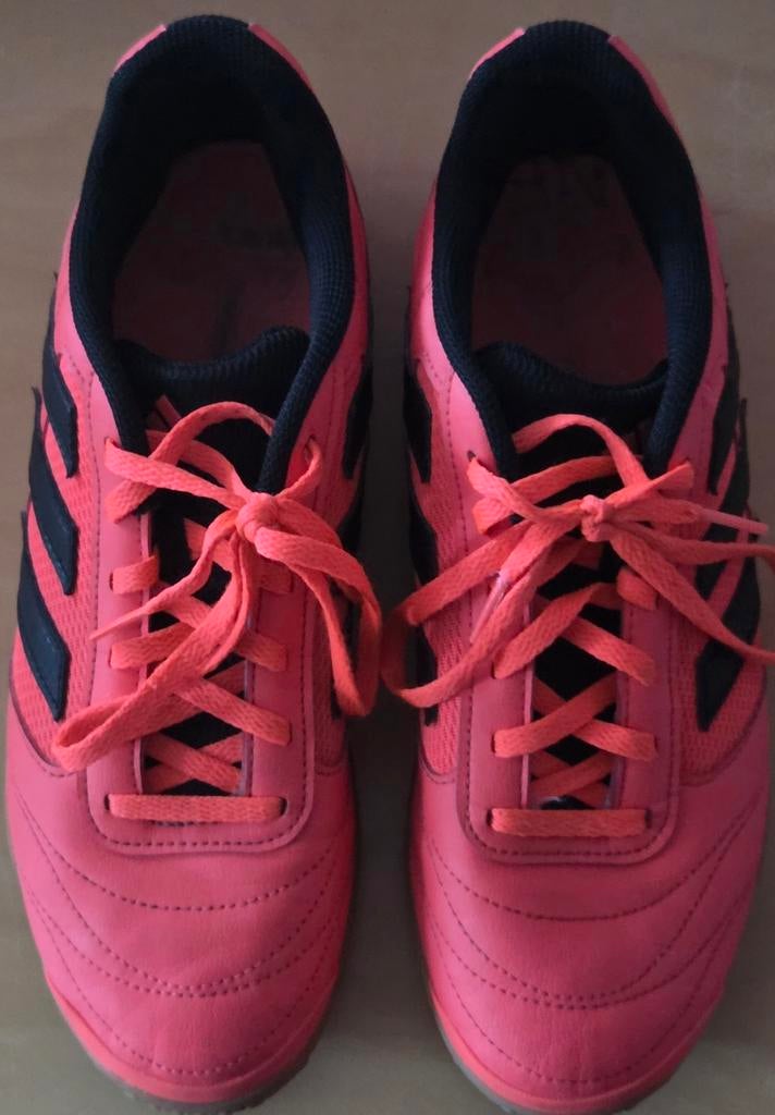 Adidas Sala Indoor Sportschoenen Maat 42,5, Kleding | Heren, Schoenen, Overige kleuren, Sportschoenen, Ophalen of Verzenden, Zo goed als nieuw