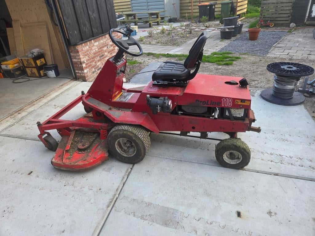 Toro Proline 118 Zitmaaier - 18 Pk, 3 Messen, Nieuwe Stoel, Tuin en Terras, Grasmaaiers, Cirkelmaaier, Gebruikt, Toro, Ophalen of Verzenden
