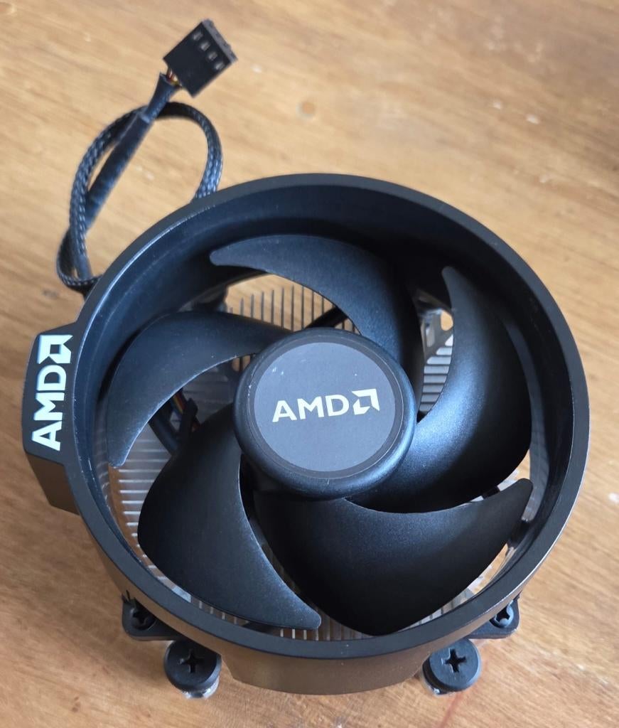 AMD Ryzen Wraith Stealth Cooler AM4, Computers en Software, Computerkoelers, Ophalen of Verzenden, Gebruikt, Luchtkoeling