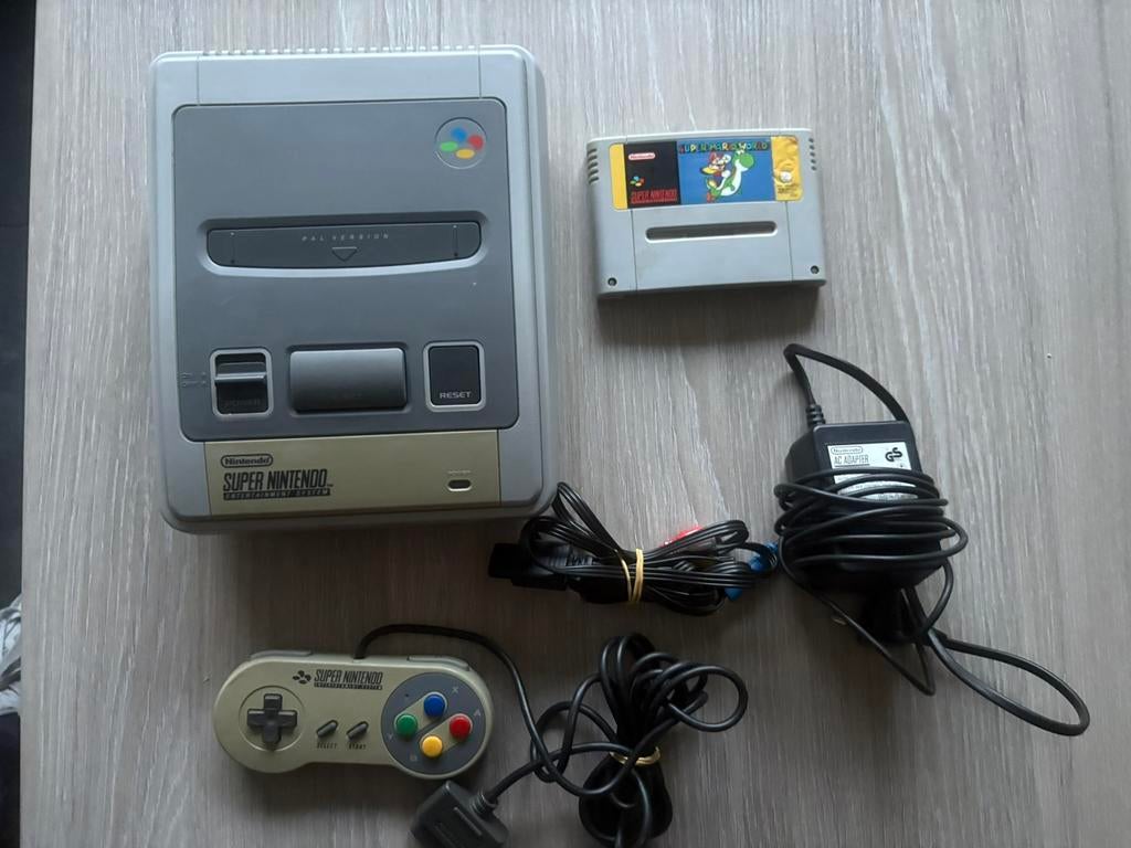 Goede Super Nintendo, controller en Super Mario World, Ophalen of Verzenden, Met 1 controller, Met games