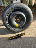 Thuiskomer 5x108 T125/85 R16 met krik, o.a. voor Volvo, Ophalen, Zo goed als nieuw, Manueel, Schaarkrik