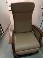 Comfortabele zorgstoel met wielen, Ophalen, Zo goed als nieuw