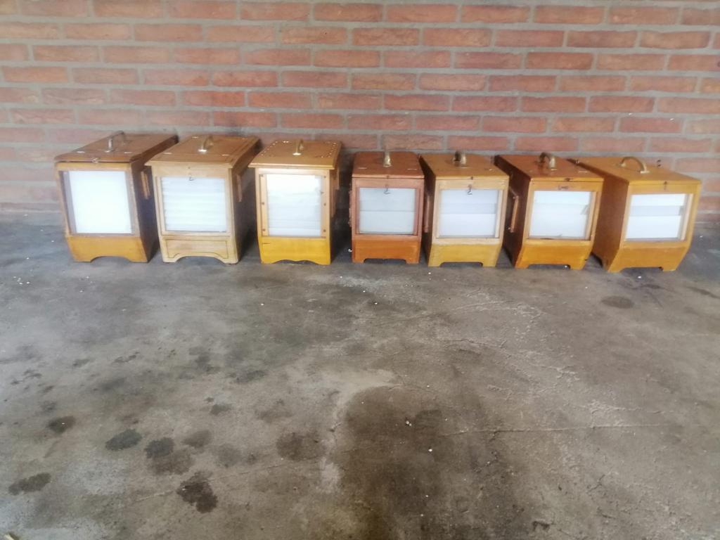 7 glaskooien vinken, Dieren en Toebehoren, Ophalen, Zo goed als nieuw, Hout, Vogelkooi