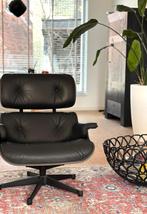 Eames Lounge Chair - Zwart Leer, Perfecte Staat, Huis en Inrichting, Fauteuils, 75 tot 100 cm, Ophalen of Verzenden, Zo goed als nieuw