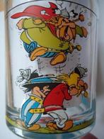 Glas met dorpshoofd Abraracourcix of Heroix, uit Asterix, Ophalen of Verzenden, Asterix en Obelix, Zo goed als nieuw, Gebruiksvoorwerp