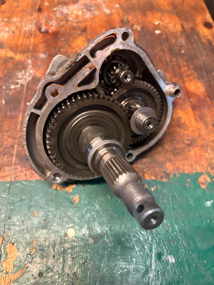 Vertanding 4t piagio brom, Fietsen en Brommers, Brommeronderdelen | Scooters, Piaggio, Ophalen of Verzenden