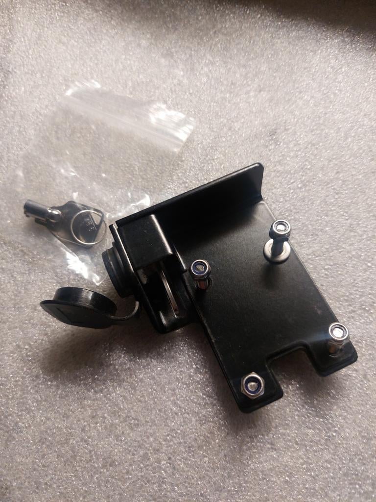 Garmin Zumo 3xx slot met sleutel, Motoren, Accessoires | Navigatiesystemen, Ophalen of Verzenden