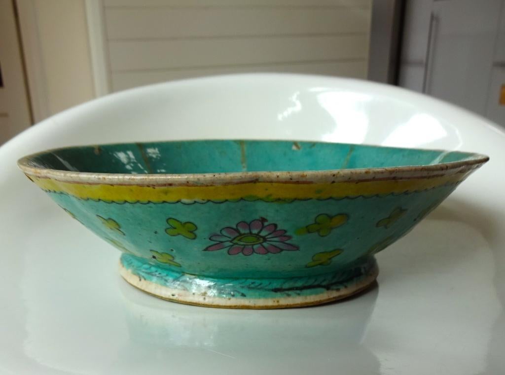 Chinese porseleinen Tongzhi schaal: Qian periode. Groen, Ophalen of Verzenden