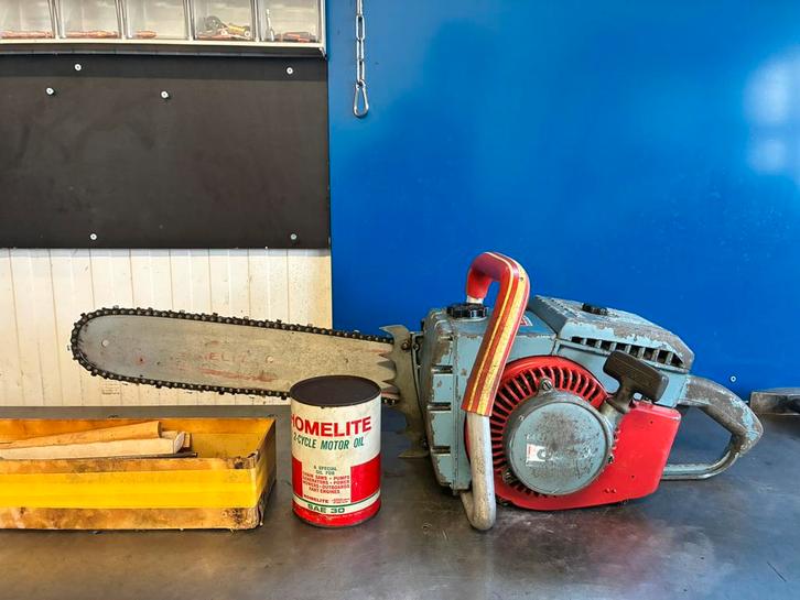 Homelite C-51 oldtimer kettingzaag, Tuin en Terras, Hand-tuingereedschap, Gebruikt, Overige soorten, Ophalen