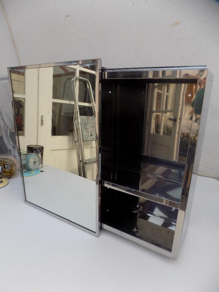 Medicijnkastje kast chroom met spiegel schuifdeurmechanisme, Ophalen of Verzenden, Gebruikt