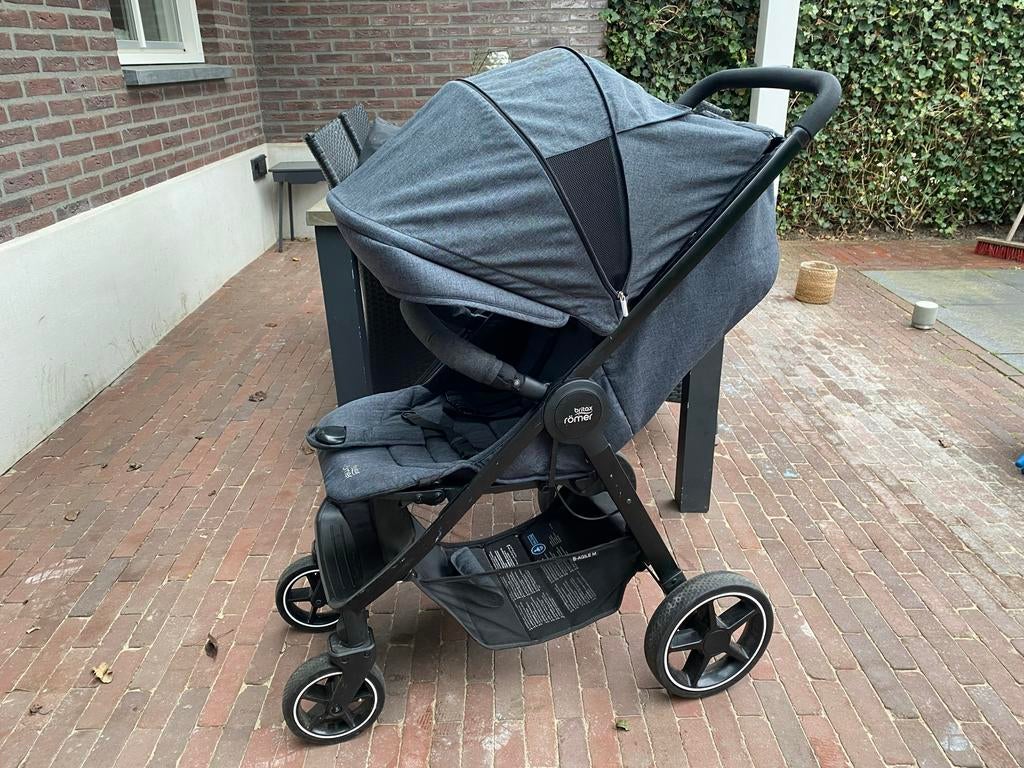 Britax Römer b-agile buggy 0-4 jaar met regenhoes en bekerho, Ophalen, Gebruikt, Overige merken, Regenhoes