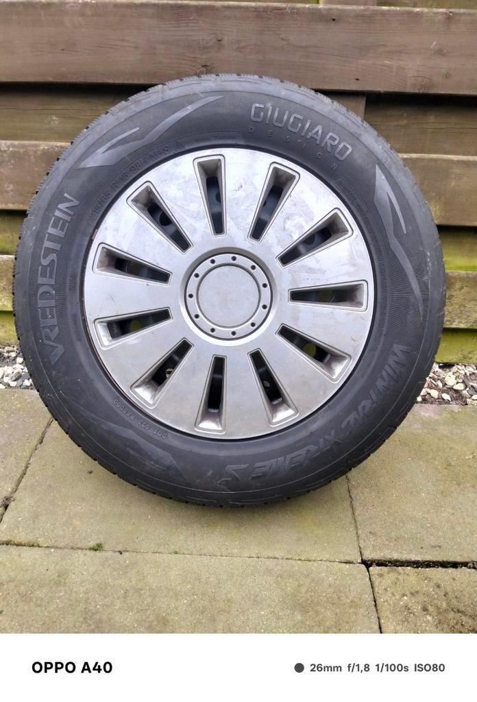 banden op velg,215/65 R16., Ophalen