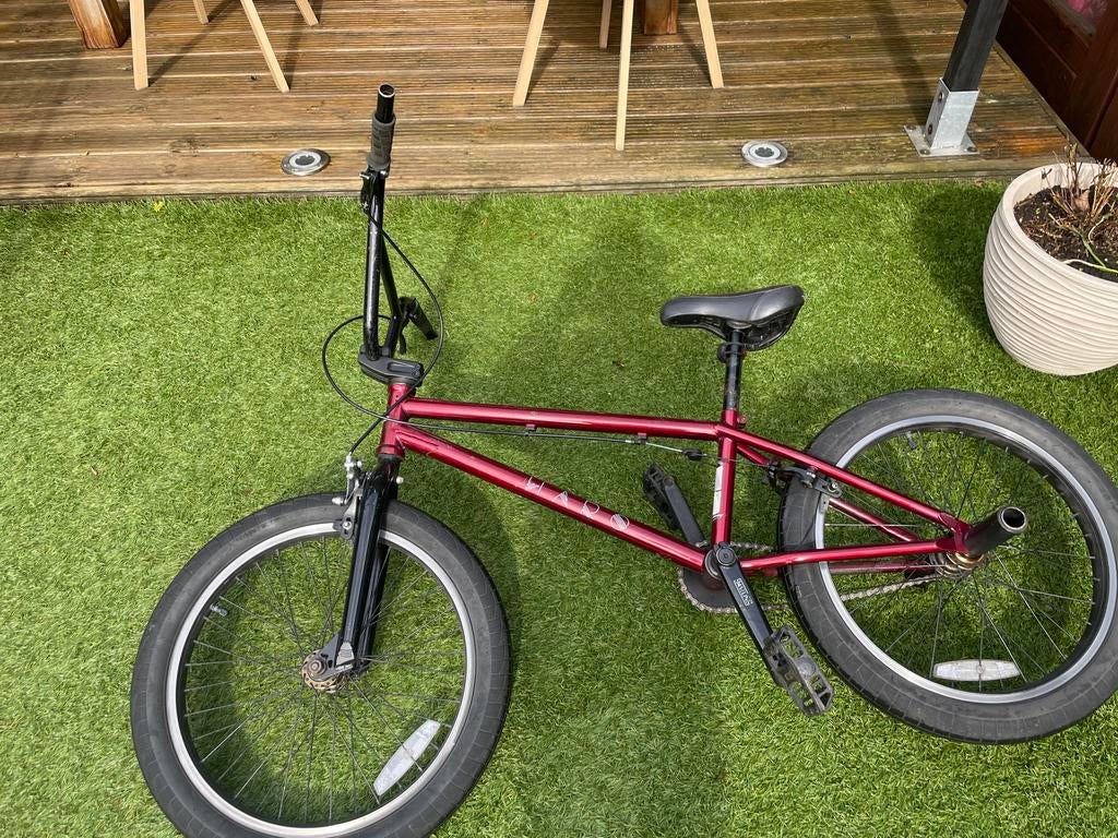 Haro BMX Fiets - Zo goed als nieuw, Fietsen en Brommers, Fietsen | Crossfietsen en BMX, Staal, Stuur 360° draaibaar, 20 tot 24 inch