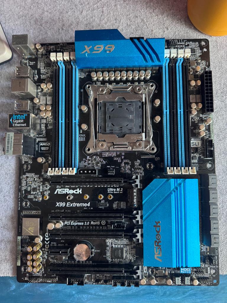 ASRock X99 Extreme4 moederbord, Computers en Software, Moederborden, Gebruikt, Overige typen, DDR4, Ophalen of Verzenden