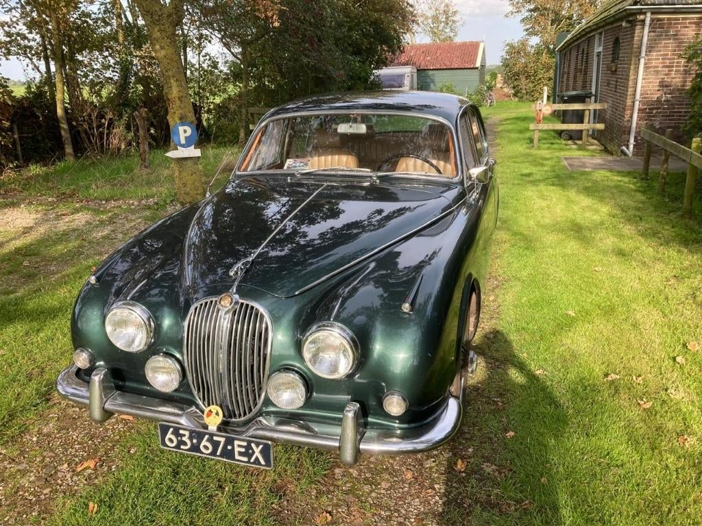 TE KOOP Origineel Nederlandse Jaguar MK2 240, Auto's, Oldtimers, Achterwielaandrijving, Beige, 133 pk, 2483 cc