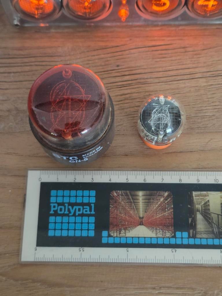 Nixie buizen STC GN5 en STC GN4D, Ophalen of Verzenden