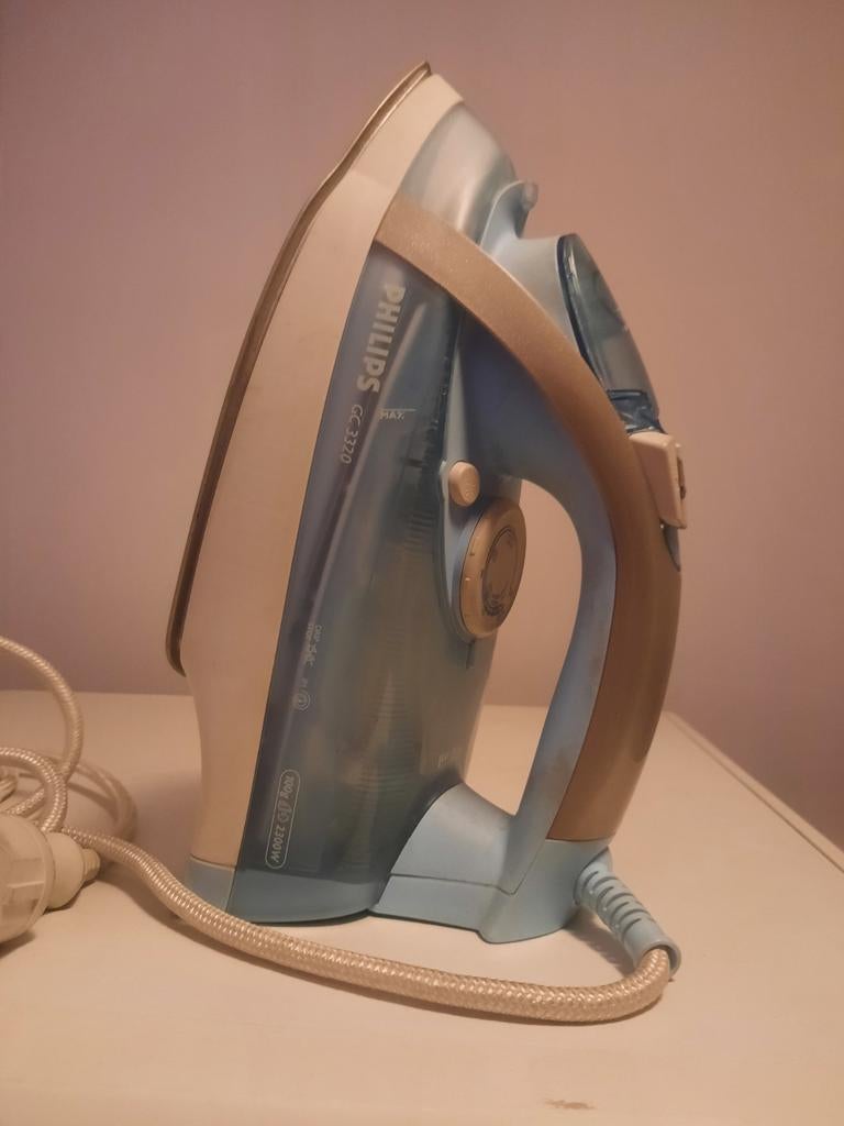 Philips GC3370 Strijkijzer - Zo goed als nieuw, Ophalen, Zo goed als nieuw, Strijkijzer met snoer