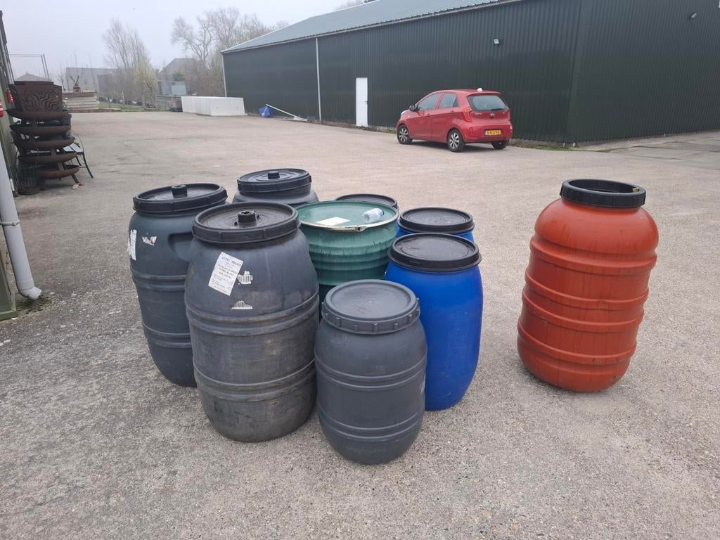 9 kunstof vaten met deksel, 150 liter of meer, Ophalen of Verzenden