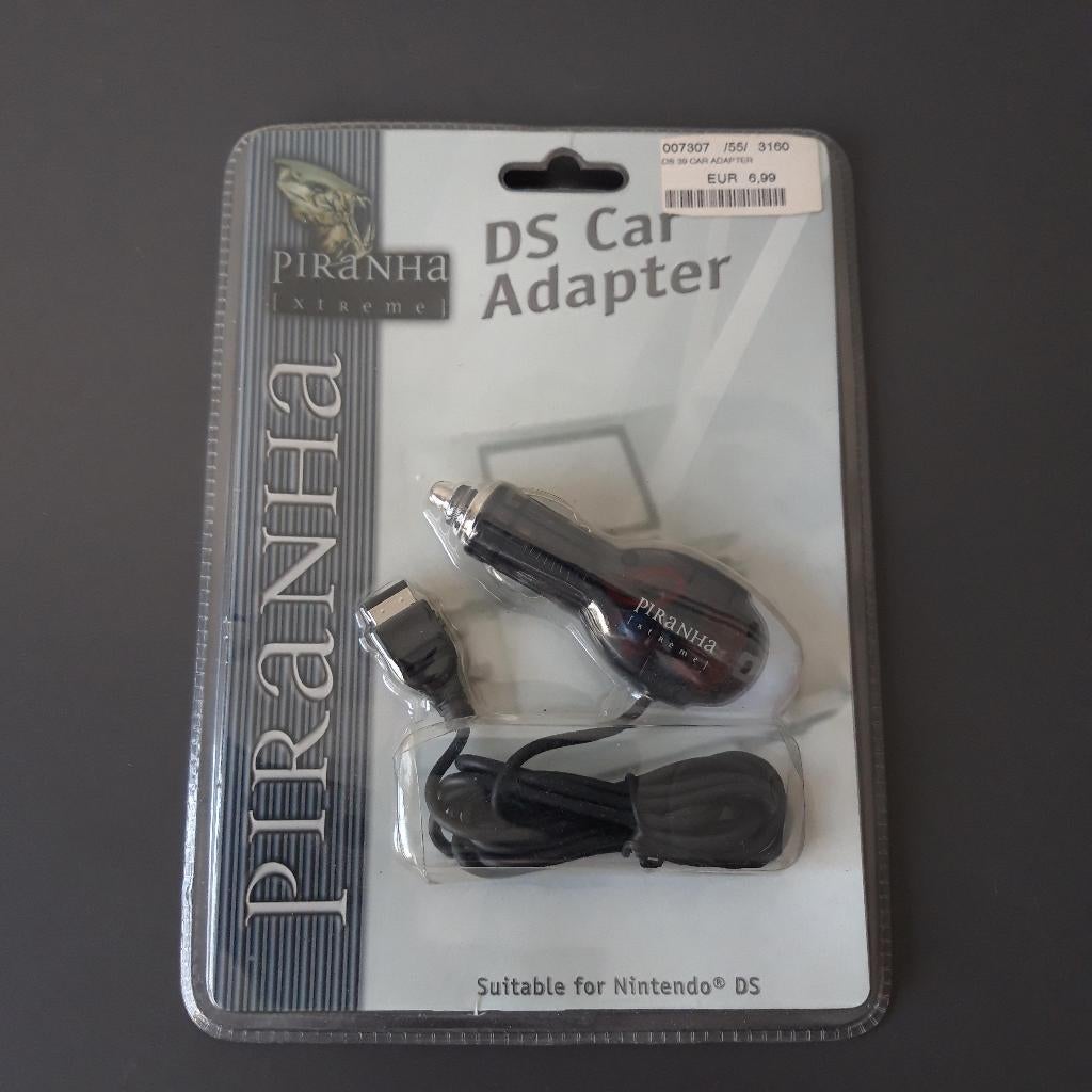 Piranha Nintendo DS auto oplader adapter nieuw in verpakking, Spelcomputers en Games, Ophalen of Verzenden, Nieuw, DS Lite, Accu of Oplader