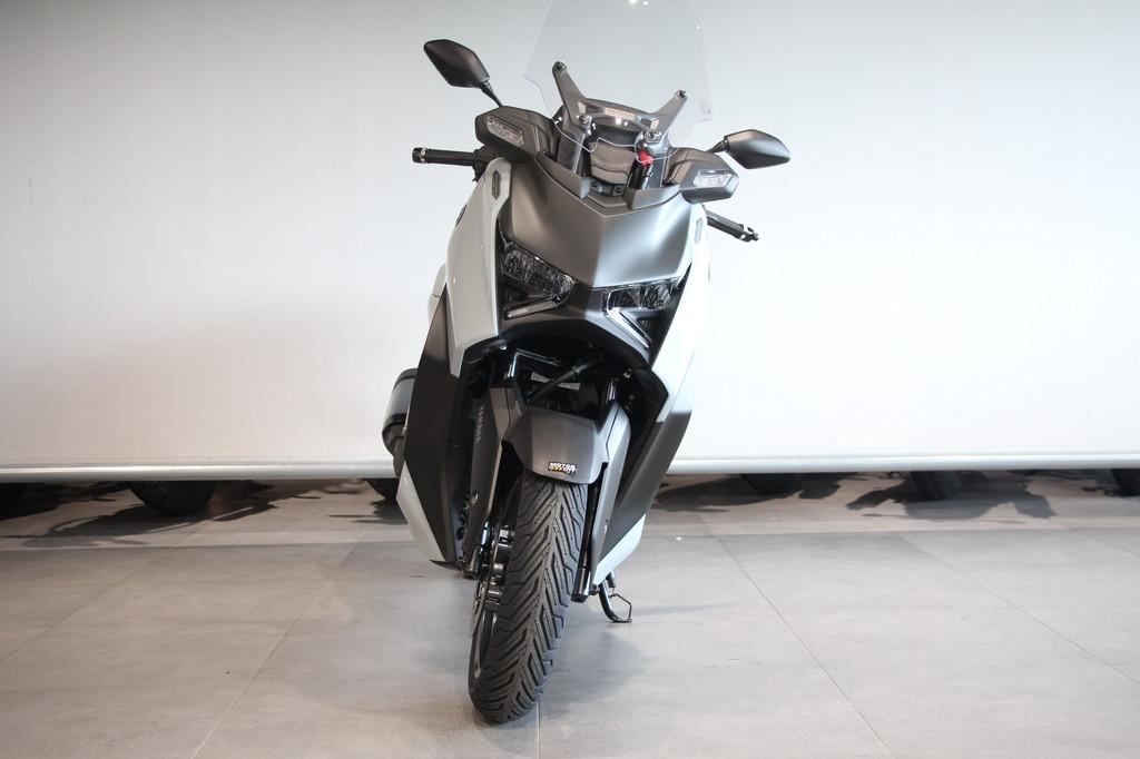 Yamaha X MAX 300 TECHMAX + (bj 2025), Motoren, Motoren | Yamaha, Scooter, Klantenservice@yamaha-motor.nl, Koolhovenlaan 101
1119 NC  Schiphol-Rijk, NL