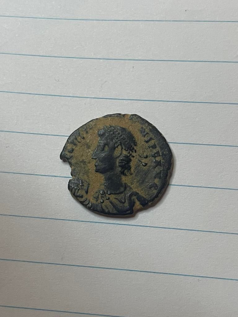 Romeinse follis Constantine 2 bronse munt bodemvondst, Ophalen of Verzenden, Brons