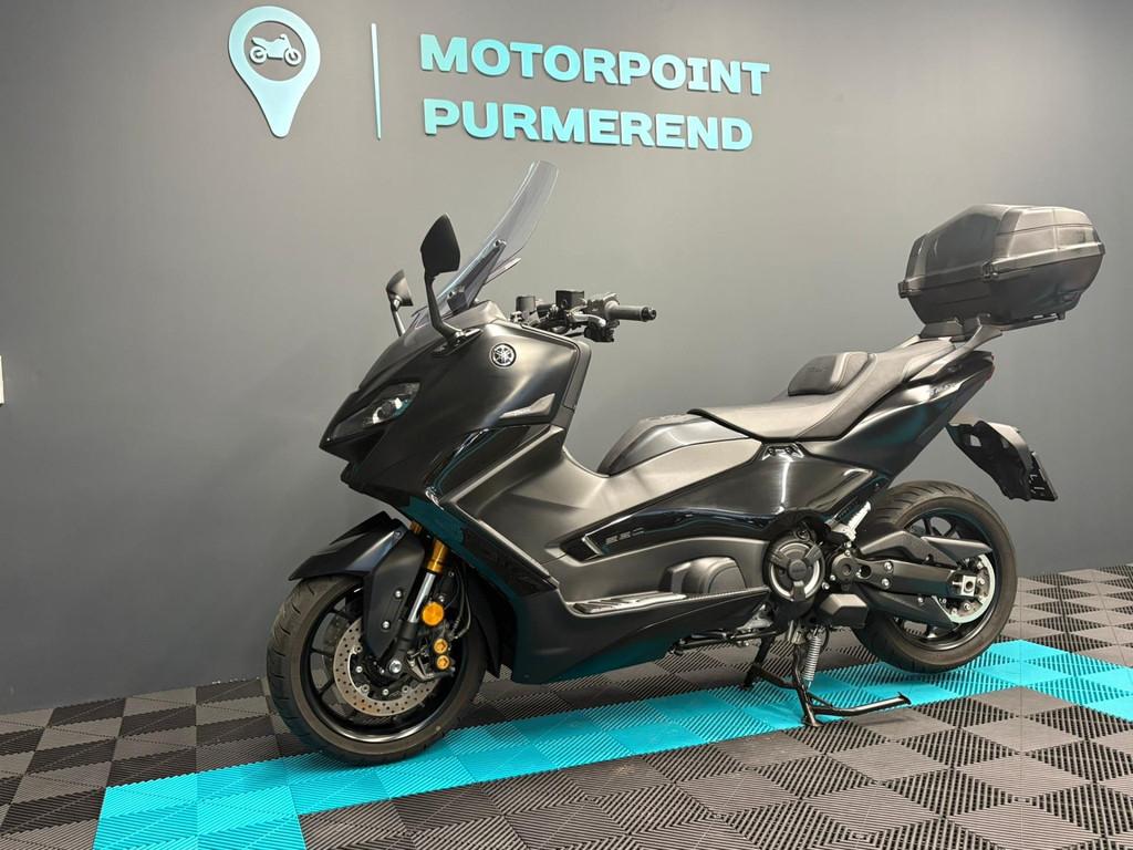 Yamaha TMAX 560 TECH MAX 2024 – Mat Zwart, 8.240 km, Scooter, 562 cc, Handvatverwarming, Koolhovenlaan 101
1119 NC  Schiphol-Rijk, NL