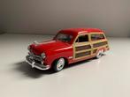 Vintage 1949 Ford Woody Wagon schaalmodel rood, Ophalen of Verzenden, Zo goed als nieuw, Auto, Overige merken