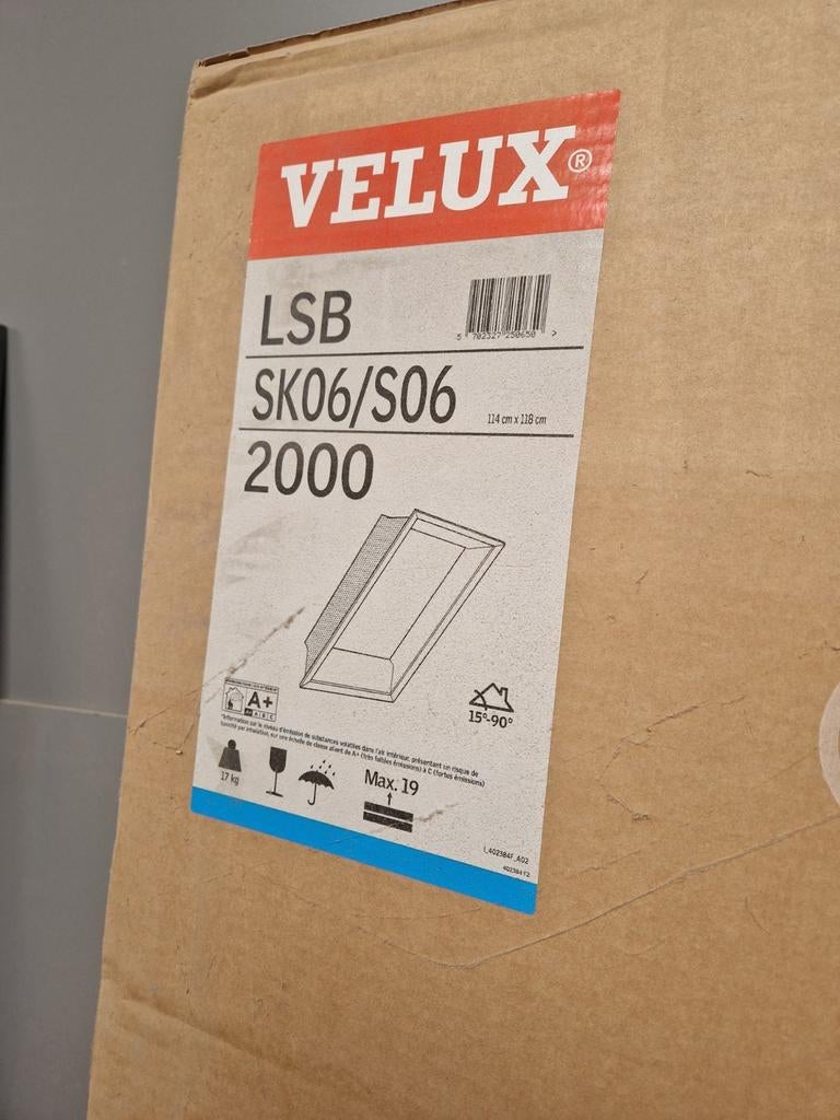 Velux dakrandafwerking LSB SK06/S06 2000, Ophalen, 80 tot 120 cm, 80 tot 120 cm, Nieuw