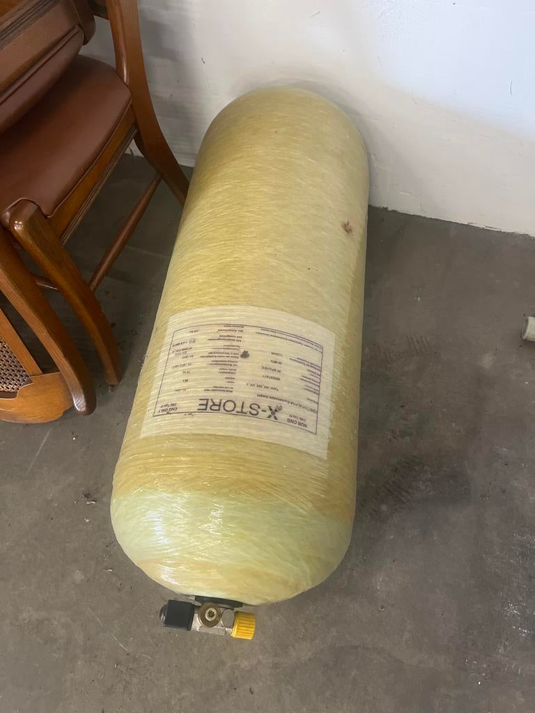 LNG Tank - Gekeurd tot 2031 (X-STORE, 80L), Auto-onderdelen, Brandstofsystemen, Ophalen, Gebruikt, Universele onderdelen