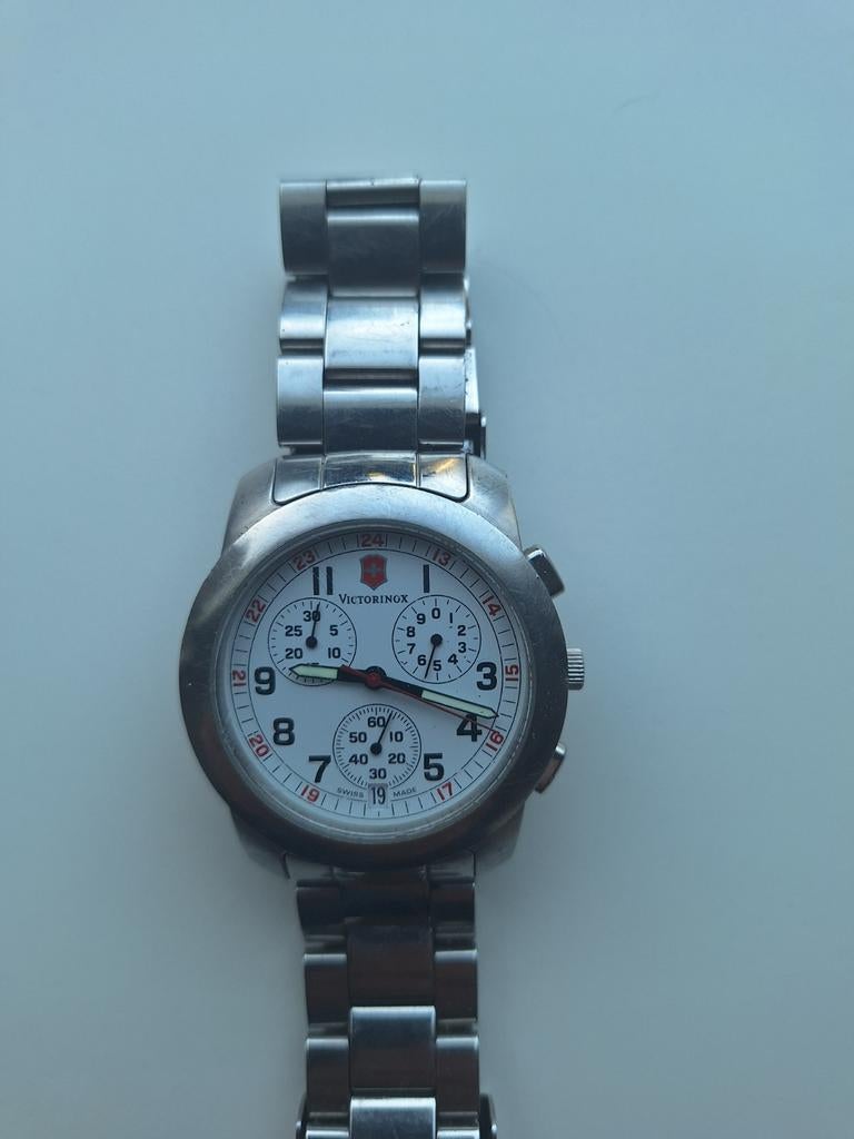 Victorinox herenhorloge, Sieraden, Tassen en Uiterlijk, Horloges | Heren, Overige merken, Staal, Gebruikt, Staal
