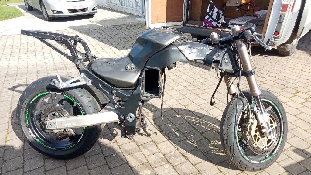 Ninja ZX12R bwj 2000, frame en tank met papieren te koop, Motoren, Ophalen, Gebruikt