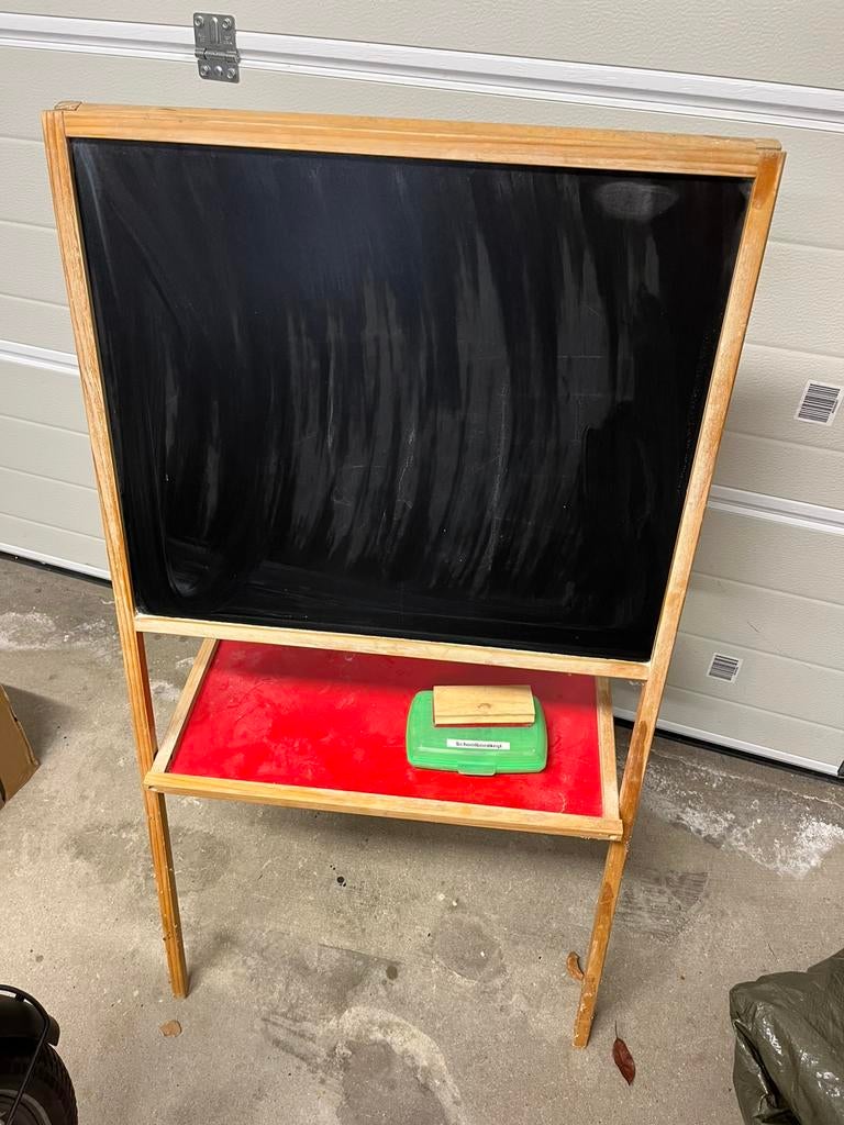Gratis krijtbord incl. krijtjes. Inklapbaar., Diversen, Schoolborden, Ophalen, Mobiel, Gebruikt, Krijtbord
