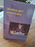 Werken met materialen - Boek over creativiteit, Ophalen of Verzenden