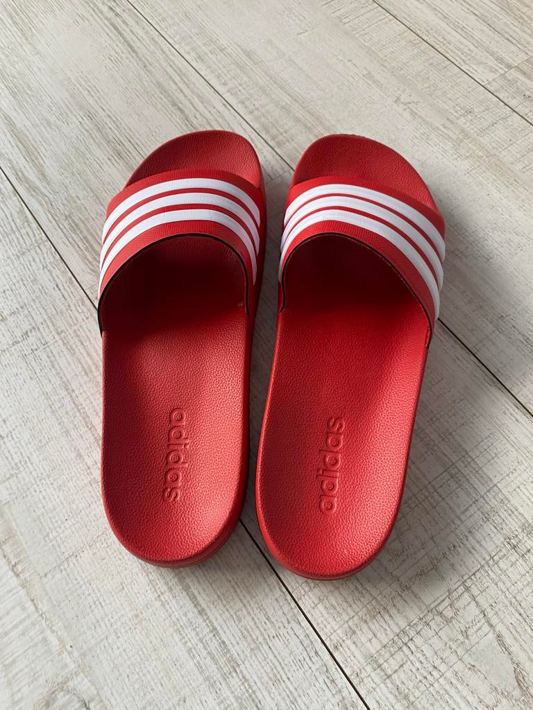 Nog nieuwe Adidas  Cloudfoam Slippers Rood Maat 13 of 48, Slippers, Overige kleuren, Nieuw, Ophalen of Verzenden