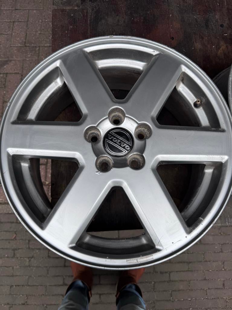 4x Originele Volvo XC90 17 inch velgen, Auto-onderdelen, Banden en Velgen, Ophalen, Gebruikt, Velg(en), 17 inch
